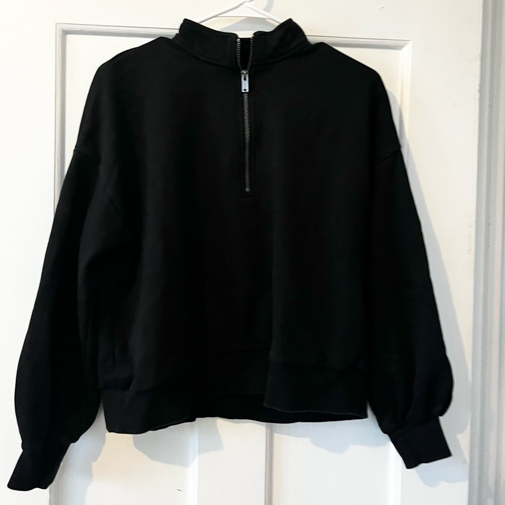 Banana Republic Women’s Black Cropped Quarter Zip Size XS